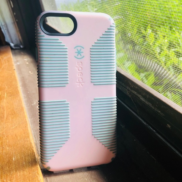 iPhone 6/7/8 Pink Speck Case!! - Picture 1 of 4